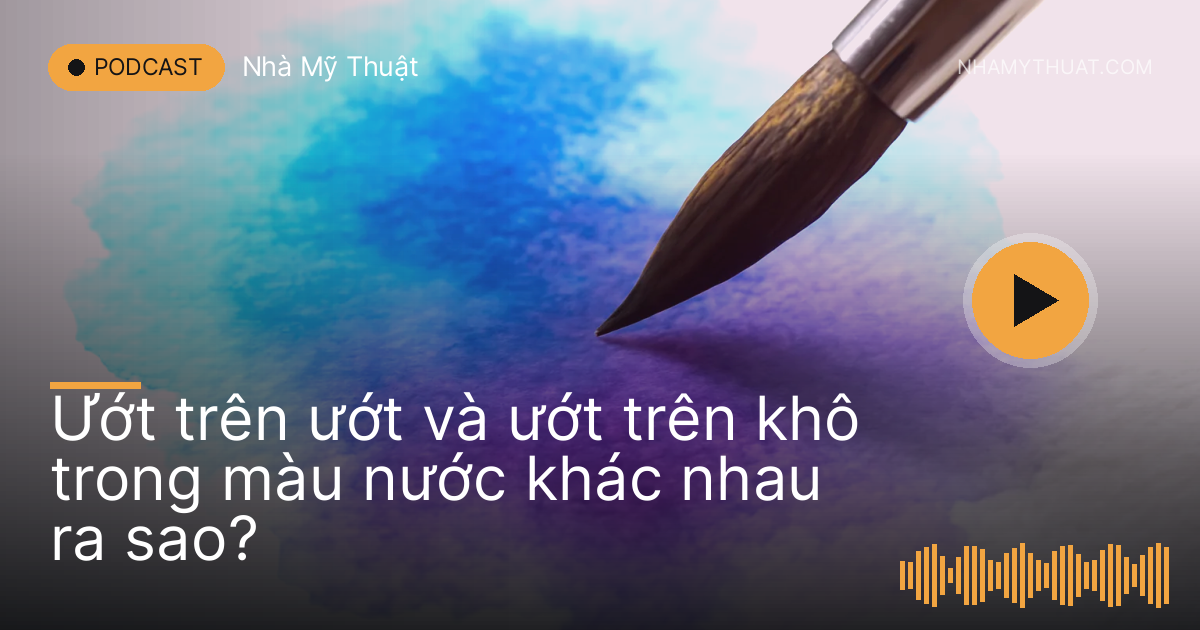 Màu xanh lam loang mềm trên mặt giấy còn ướt